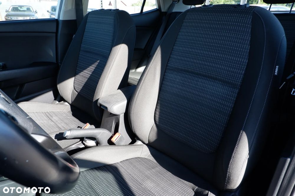 Kia Stonic 1.4 L - 26