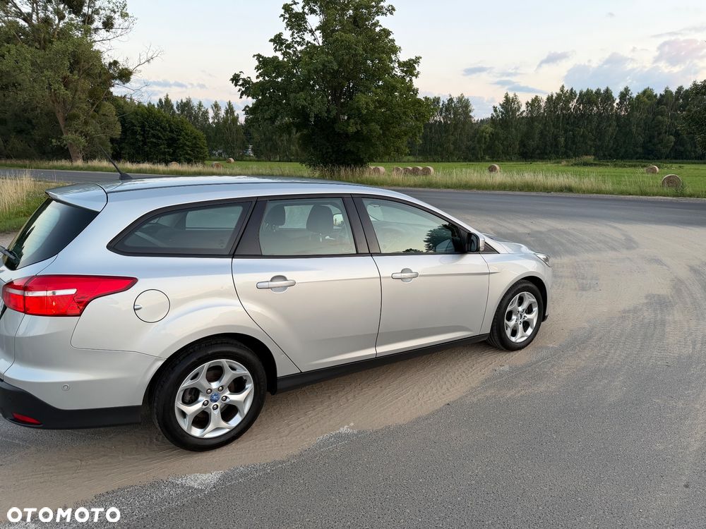 Ford Focus 1.5 TDCi SYNC Edition - 22