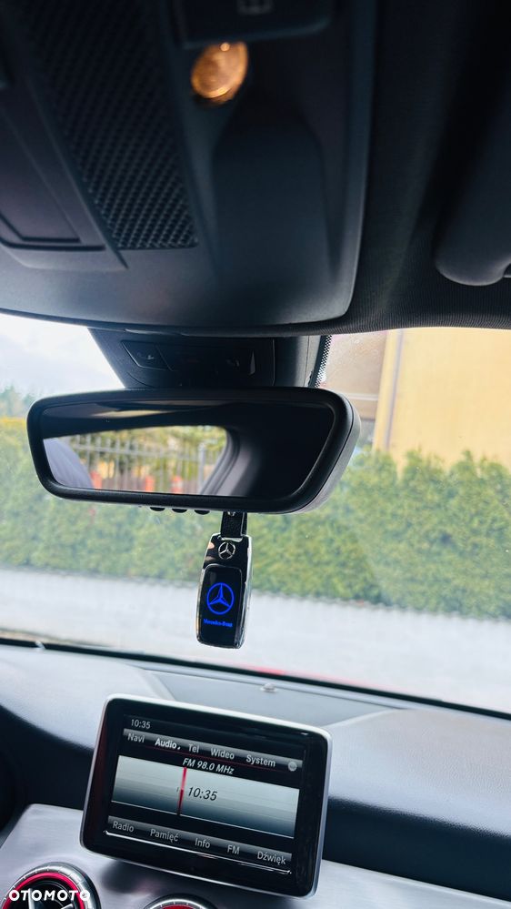 Mercedes-Benz CLA 250 4Matic 7G-DCT AMG Line - 25