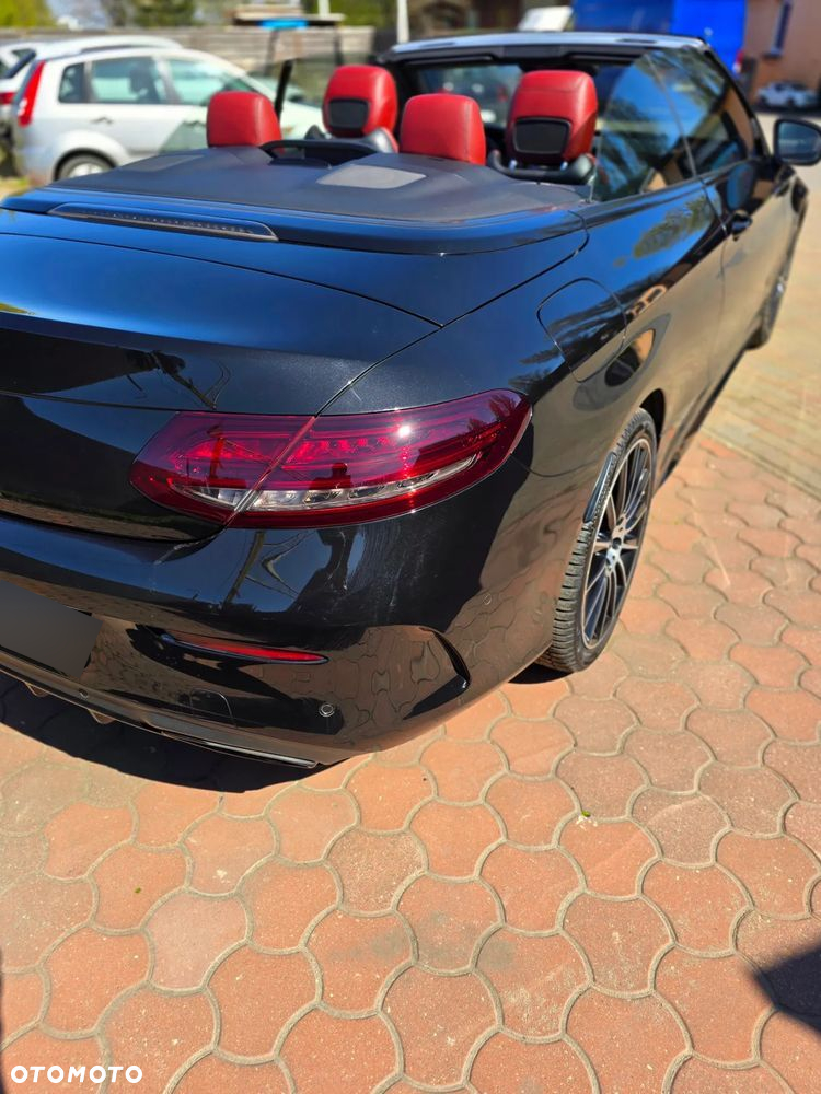 Mercedes-Benz Klasa C 300 Cabrio 9G-TRONIC AMG Line - 28