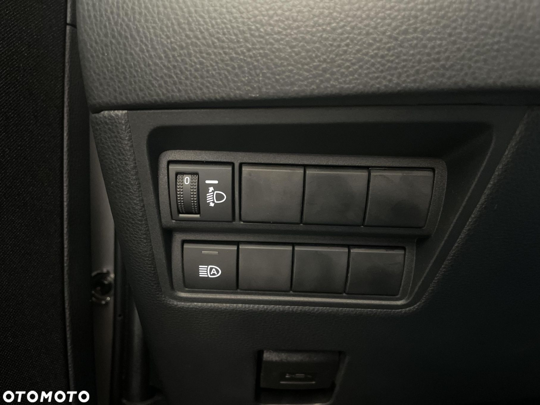 Toyota Yaris 1.5 Comfort - 21