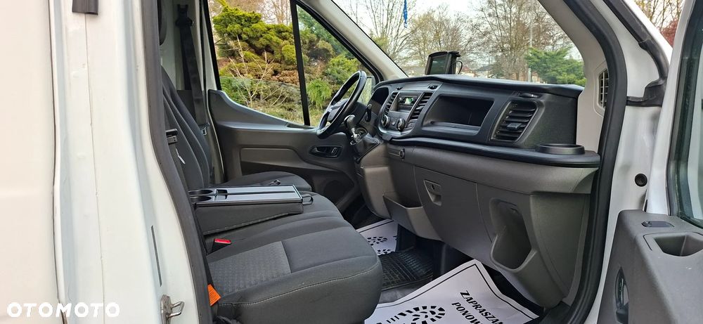 Ford Taransit - 28