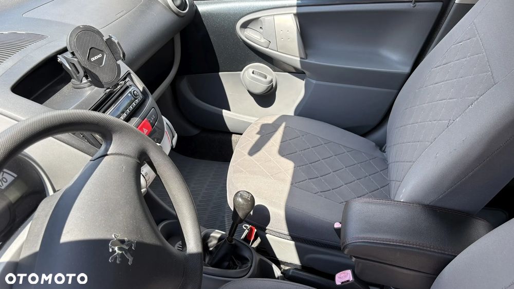 Peugeot 107 - 16