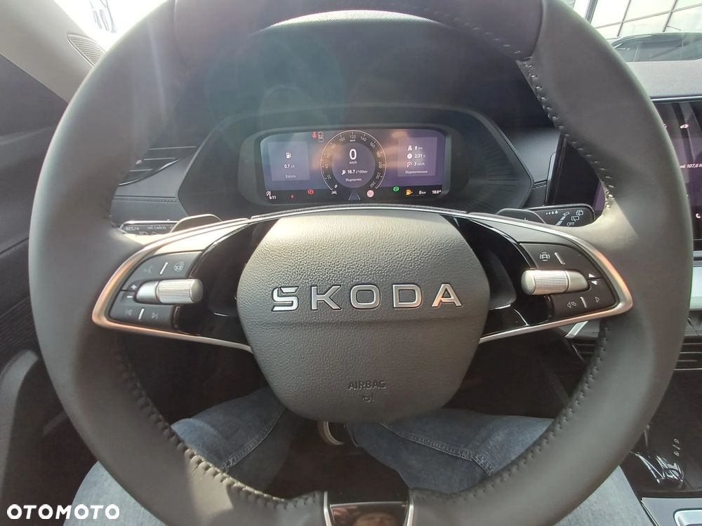 Skoda Octavia 2.0 TDI Drive Essence DSG - 14