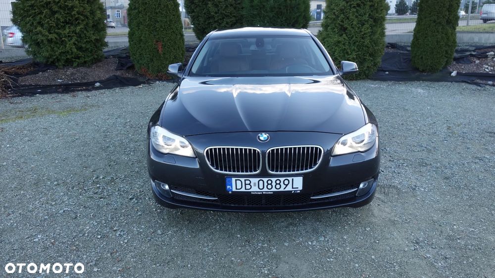 BMW Seria 5 520d Luxury Line - 2