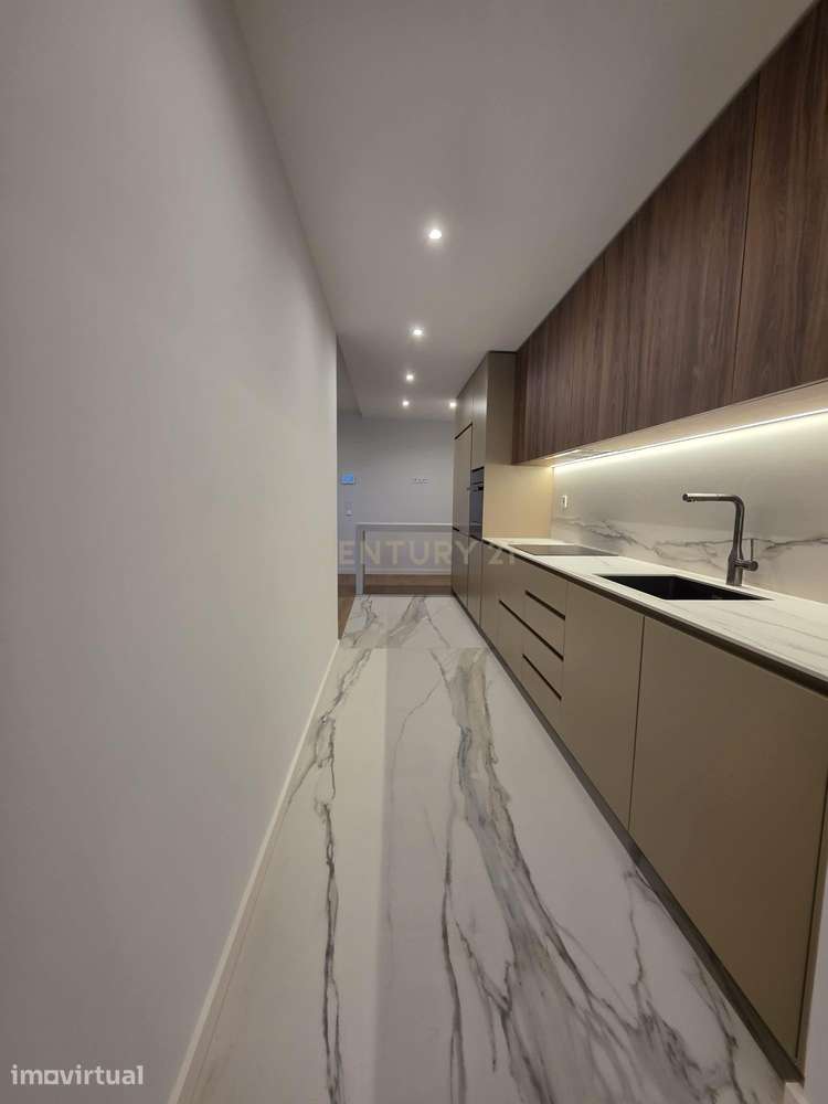 Apartamento T2 à venda na Rua José Falcão - Douro Nobilis I - Grande imagem: 2/31