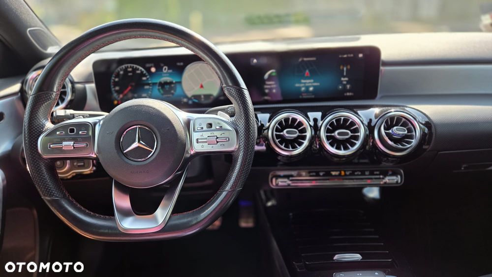 Mercedes-Benz Klasa A 180 AMG Line 7G-DCT - 7