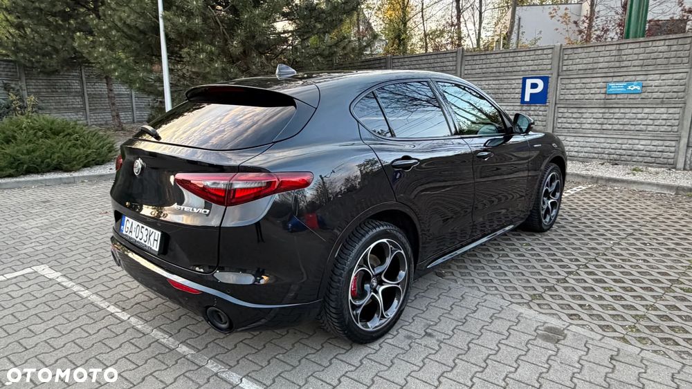 Alfa Romeo Stelvio 2.0 Turbo Veloce Q4 - 5
