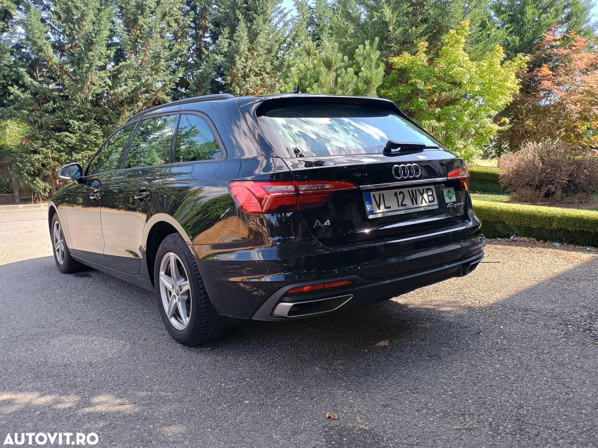 Audi A4 Avant 40 g-tron S tronic - 2