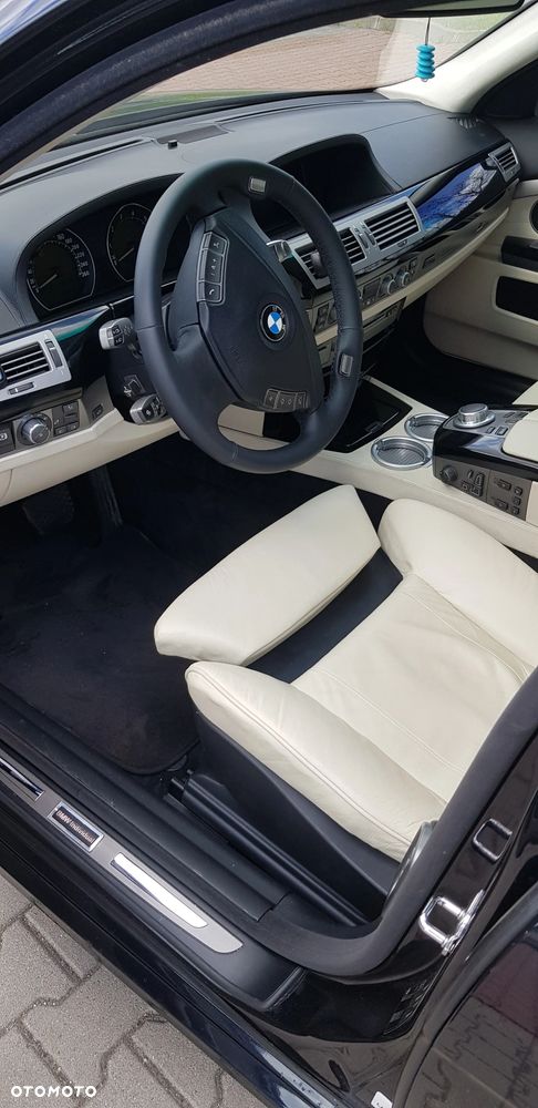 BMW Seria 7 - 2