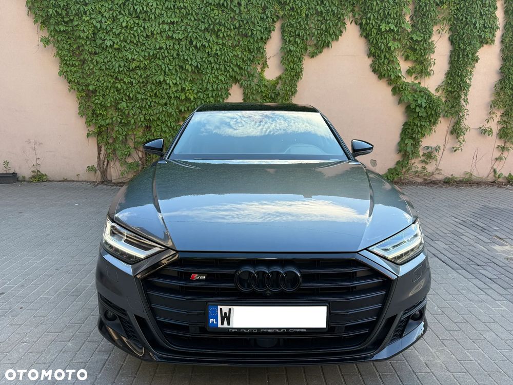 Audi S8 - 7