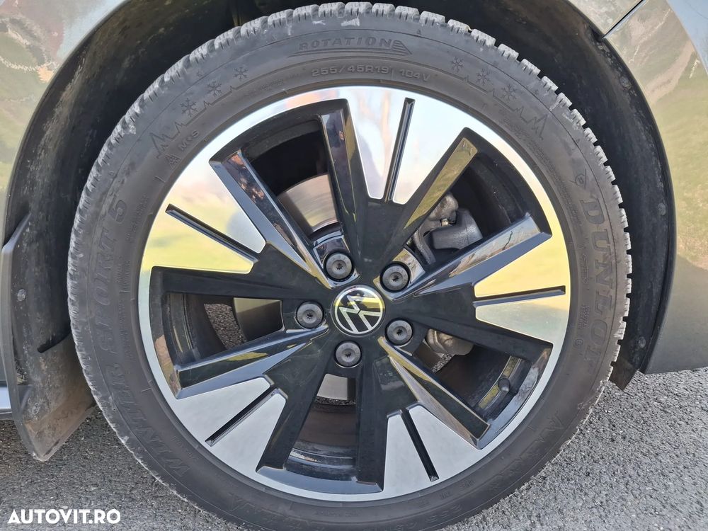 Volkswagen Multivan - 5