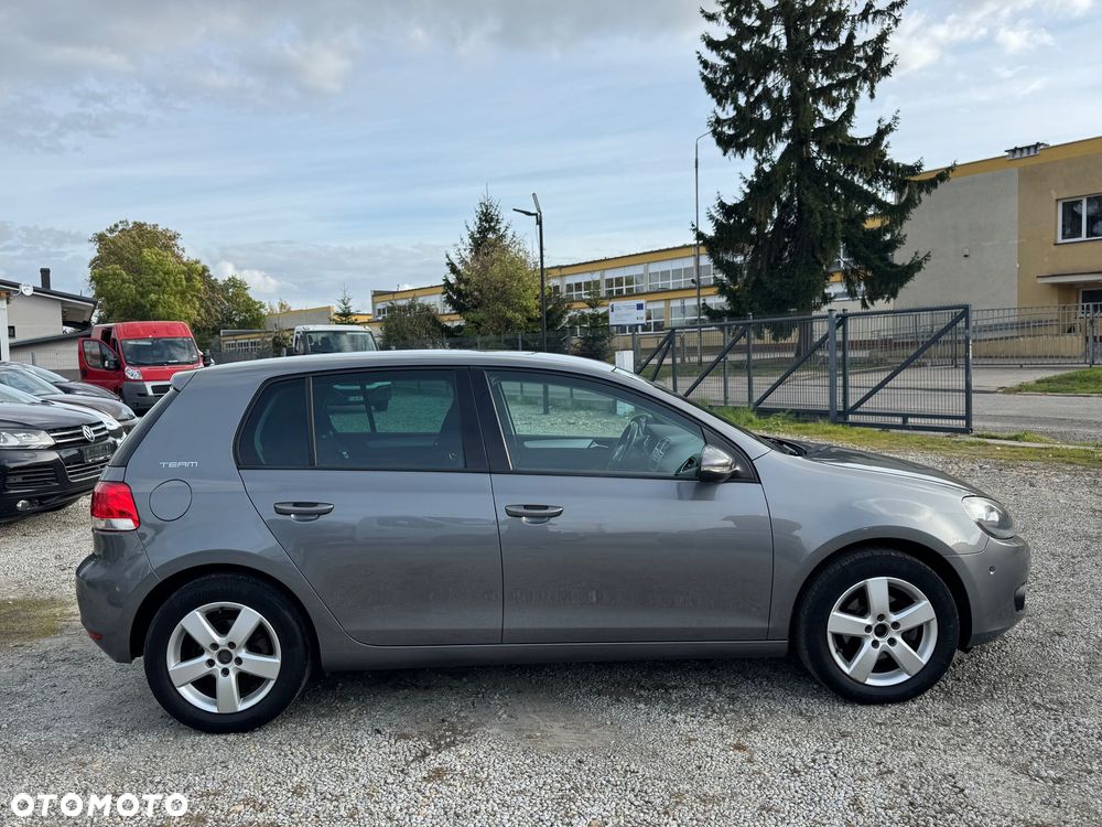 Volkswagen Golf 2011 photo 4