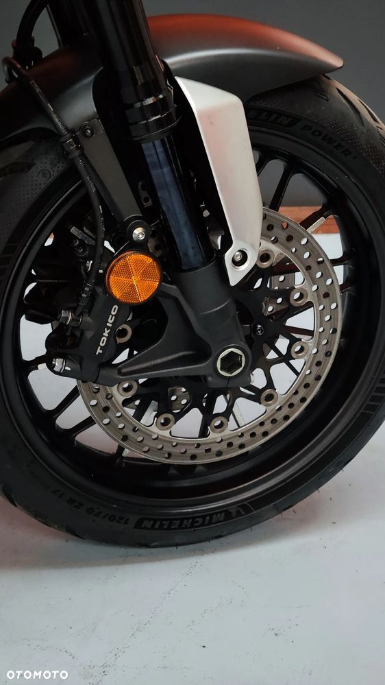 Honda CB - 17