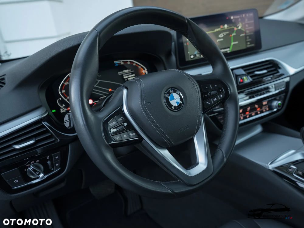 BMW Seria 5 520d - 19