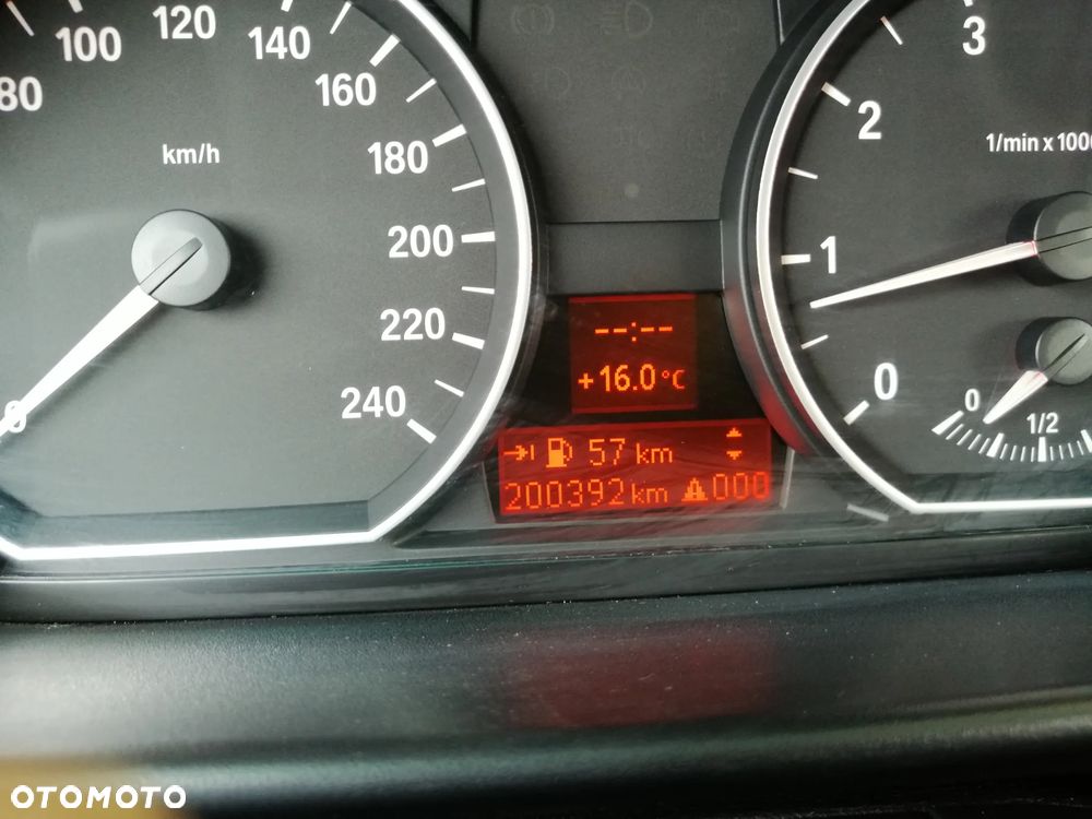 BMW Seria 1 - 22