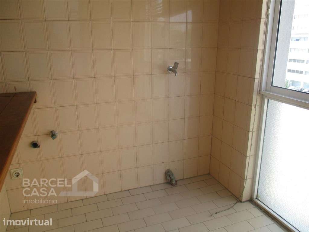 Apartamento T2 Duplex para arrendar no centro de Barcelos - Grande imagem: 4/14
