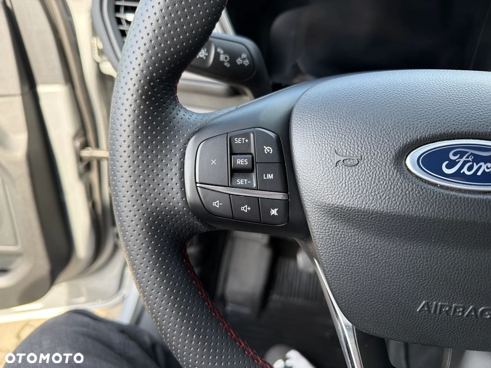 Ford Kuga 1.5 EcoBoost FWD ST-Line X - 19