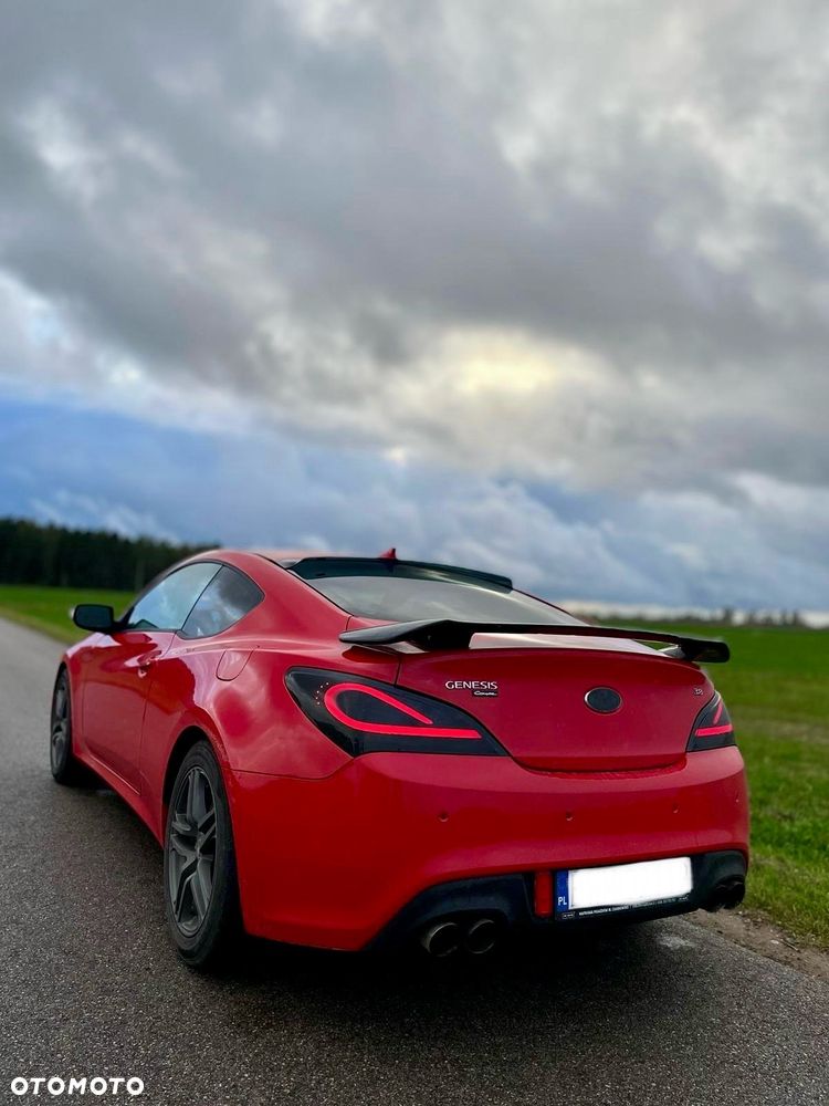 Hyundai Genesis Coupe 3.8 V6 Executive - 5
