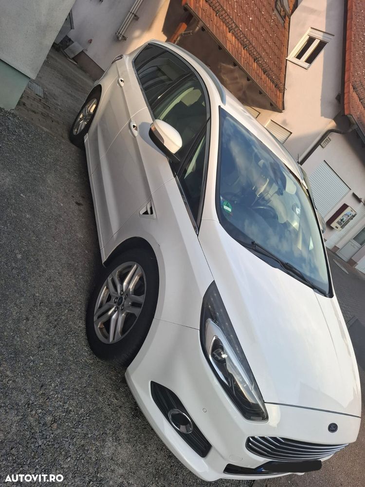 Ford S-Max 2.0 TDCi Powershift Titanium - 3
