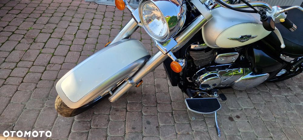 Suzuki VL 800 Volusia - Boulevard C50 - 21