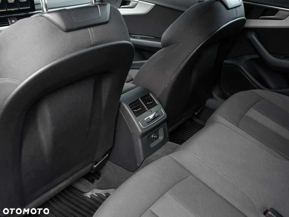 Audi A4 Avant 35 TDI mHEV S tronic - 25