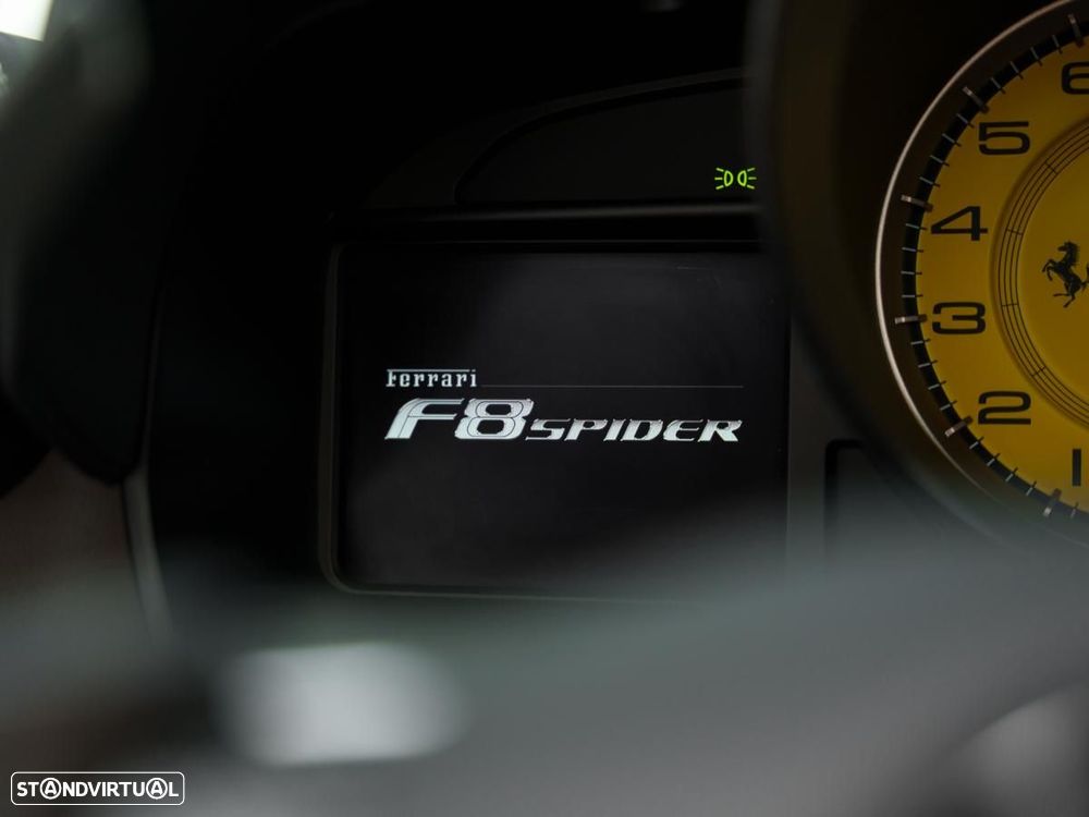 Ferrari F8 Tributo Spider - 34