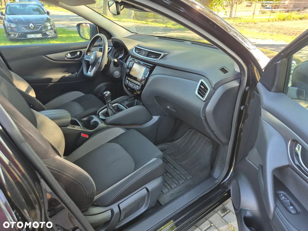 Nissan Qashqai 1.3 DIG-T N-Connecta - 18