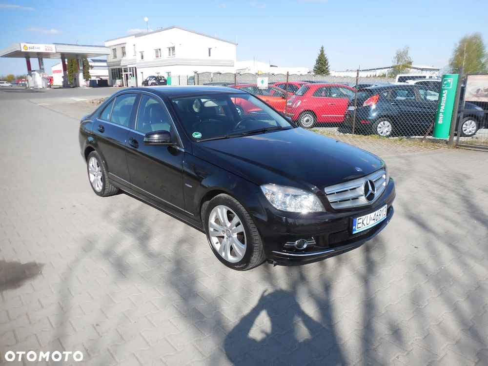 Mercedes-Benz Klasa C 180 CGI Automatik BlueEFFICIENCY - 9