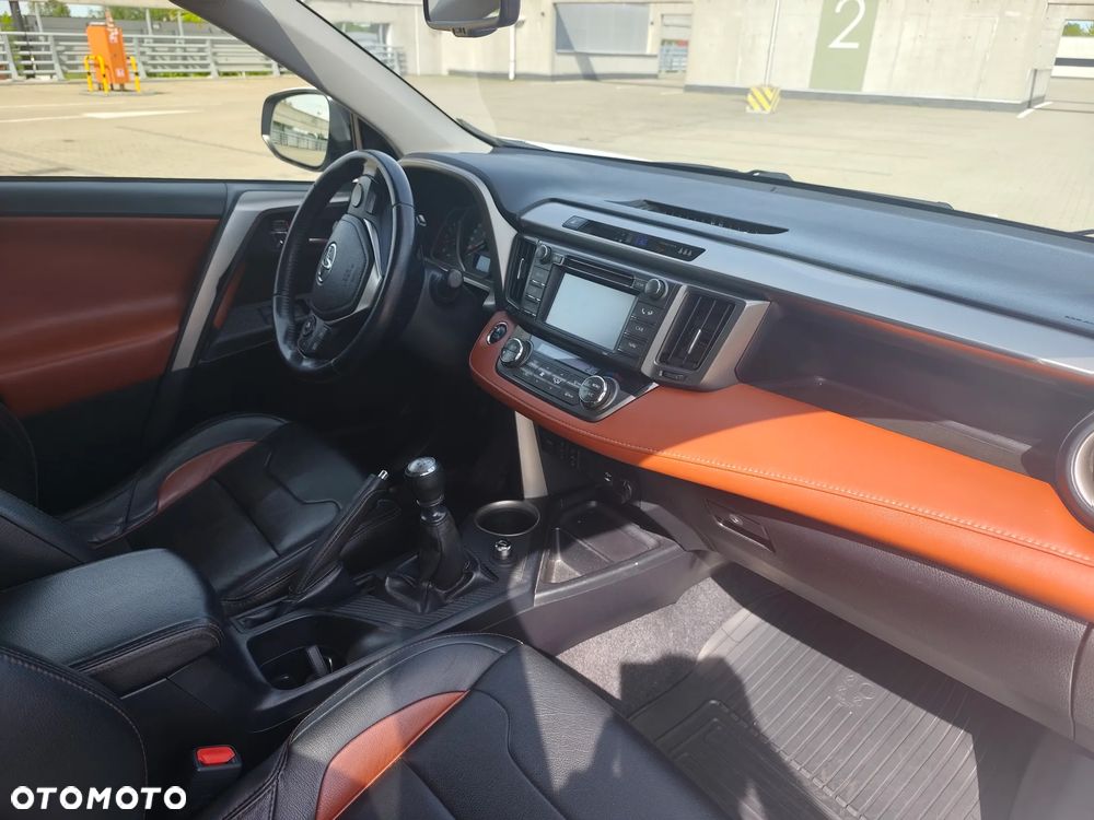 Toyota RAV4 2.0 D-4D Prestige - 22
