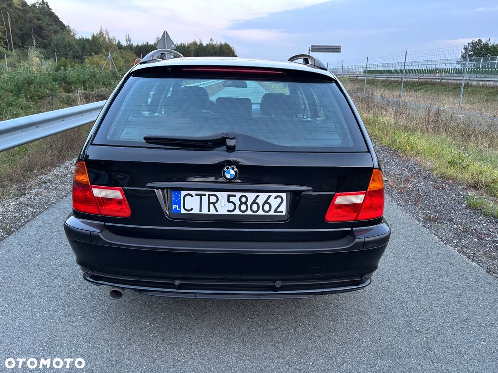 BMW Seria 3 318i - 12