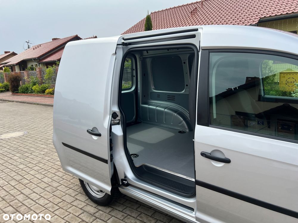 Volkswagen Caddy 2.0 TDI Comfortline - 19