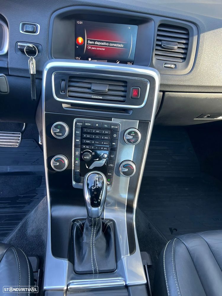 Volvo S60 2.0 D4 R-Design Geartronic - 18