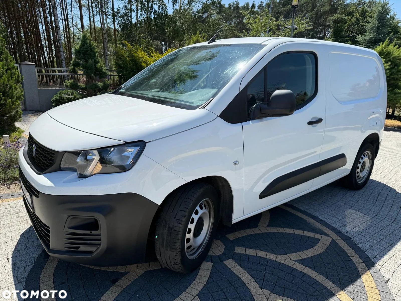 Peugeot Partner 1.6 BlueHDi 100 L2 Komfort - 1