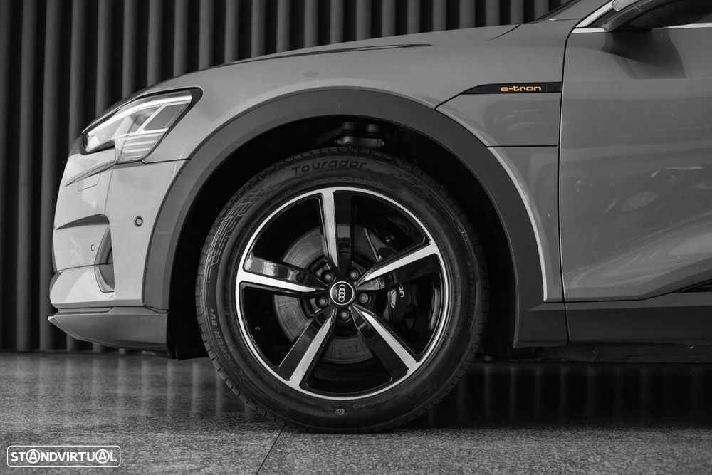 Audi e-tron 55 quattro Advanced - 9