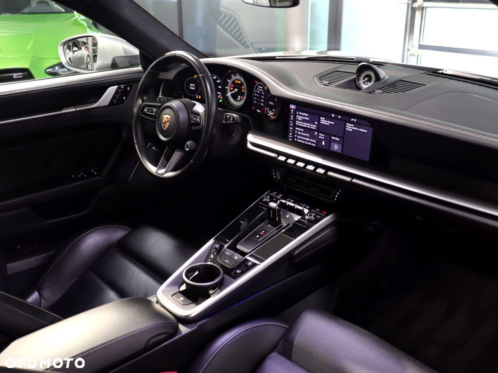 Porsche 911 Turbo S - 16