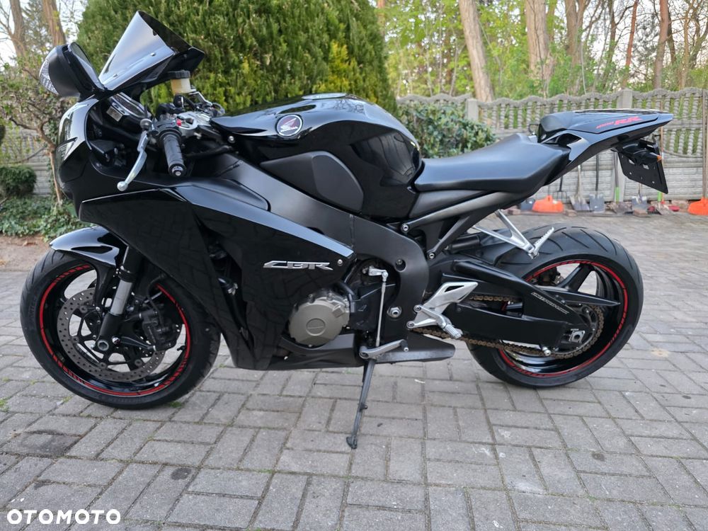 Honda CBR - 3