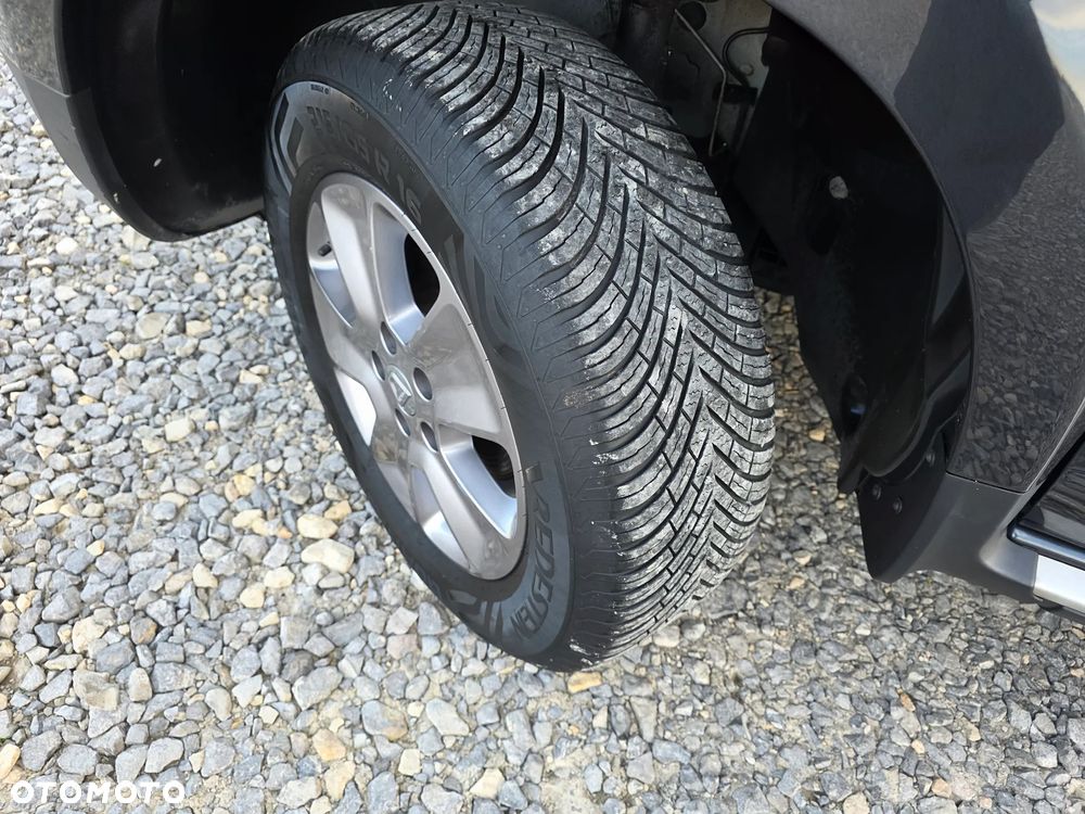 Dacia Duster SCe 115 4x2 Prestige - 24