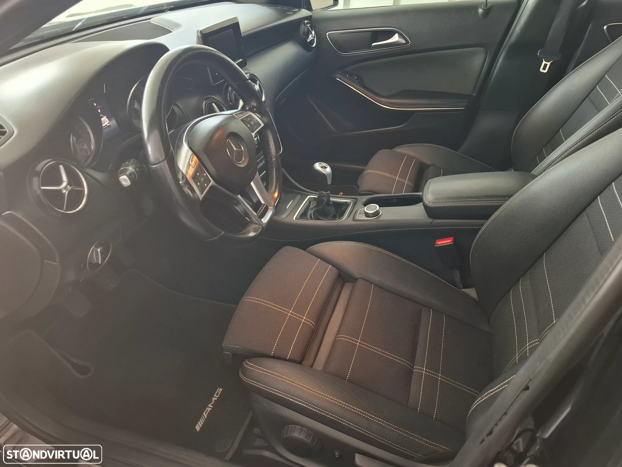 Mercedes-Benz A 180 d AMG Line - 7