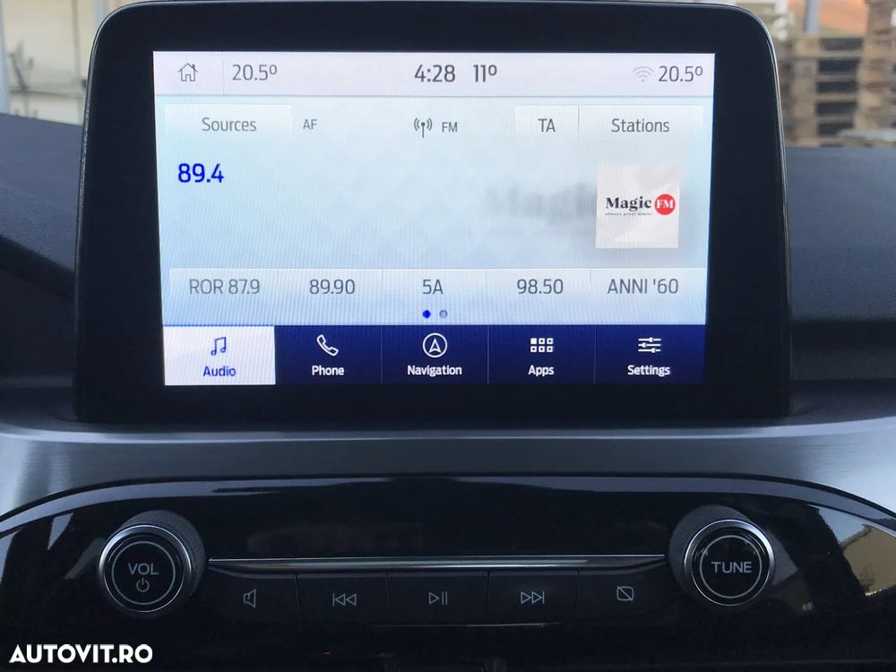 Ford Kuga 2.5 Duratec FHEV TITANIUM - 28