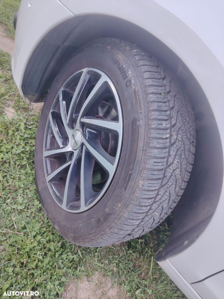 Volkswagen Golf 1.6 TDI DPF Team - 11