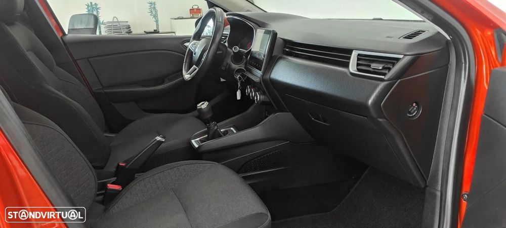 Renault Clio 1.0 TCe Exclusive - 23