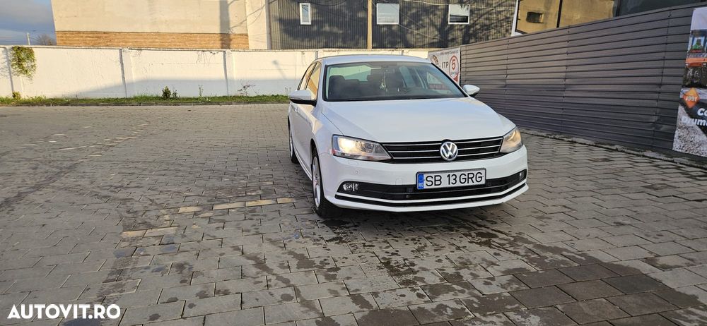 Volkswagen Jetta 1.2 TSI Comfortline - 1