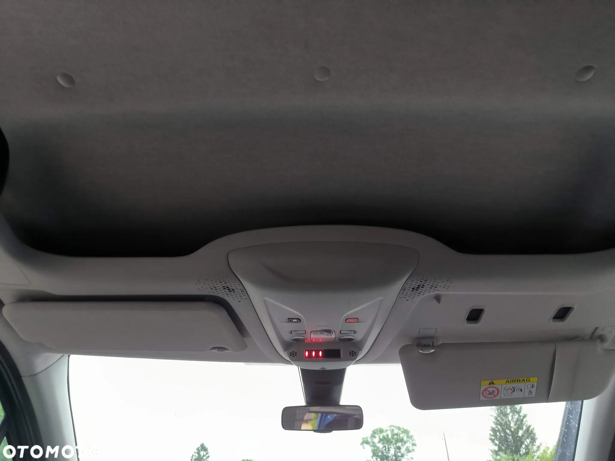 Citroën Berlingo Multispace PureTech 110 SELECTION - 19