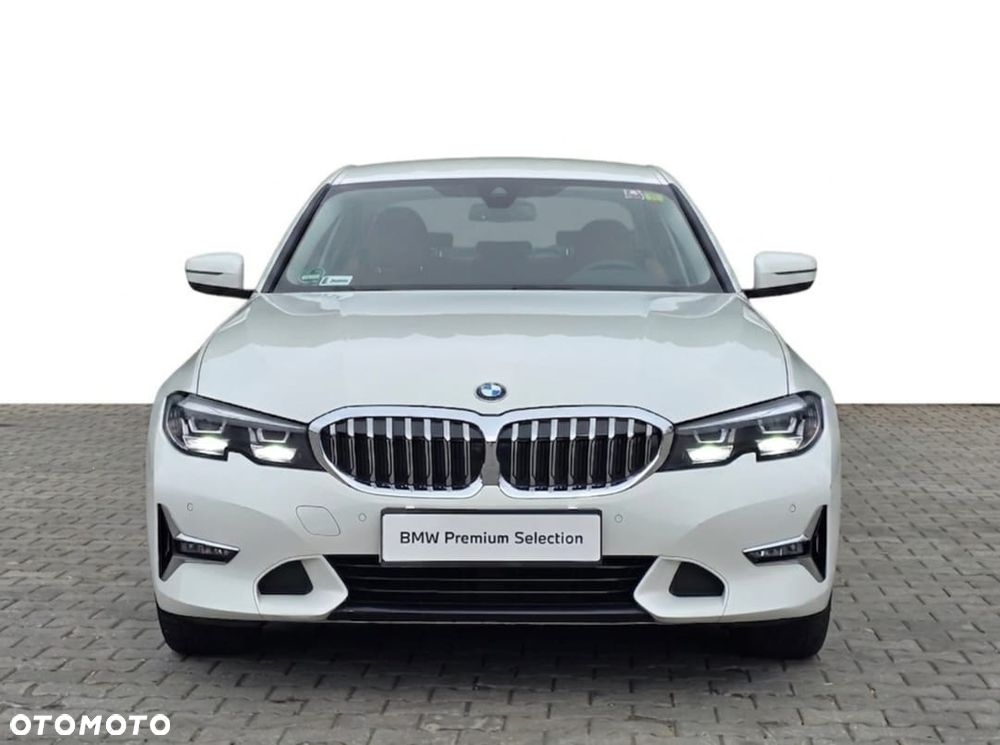 BMW Seria 3 318d mHEV M Sport - 2
