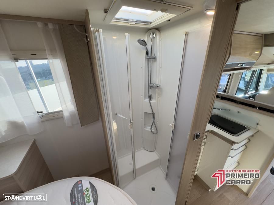 Rapido Serie 8F 880F cama central e basculante - 5