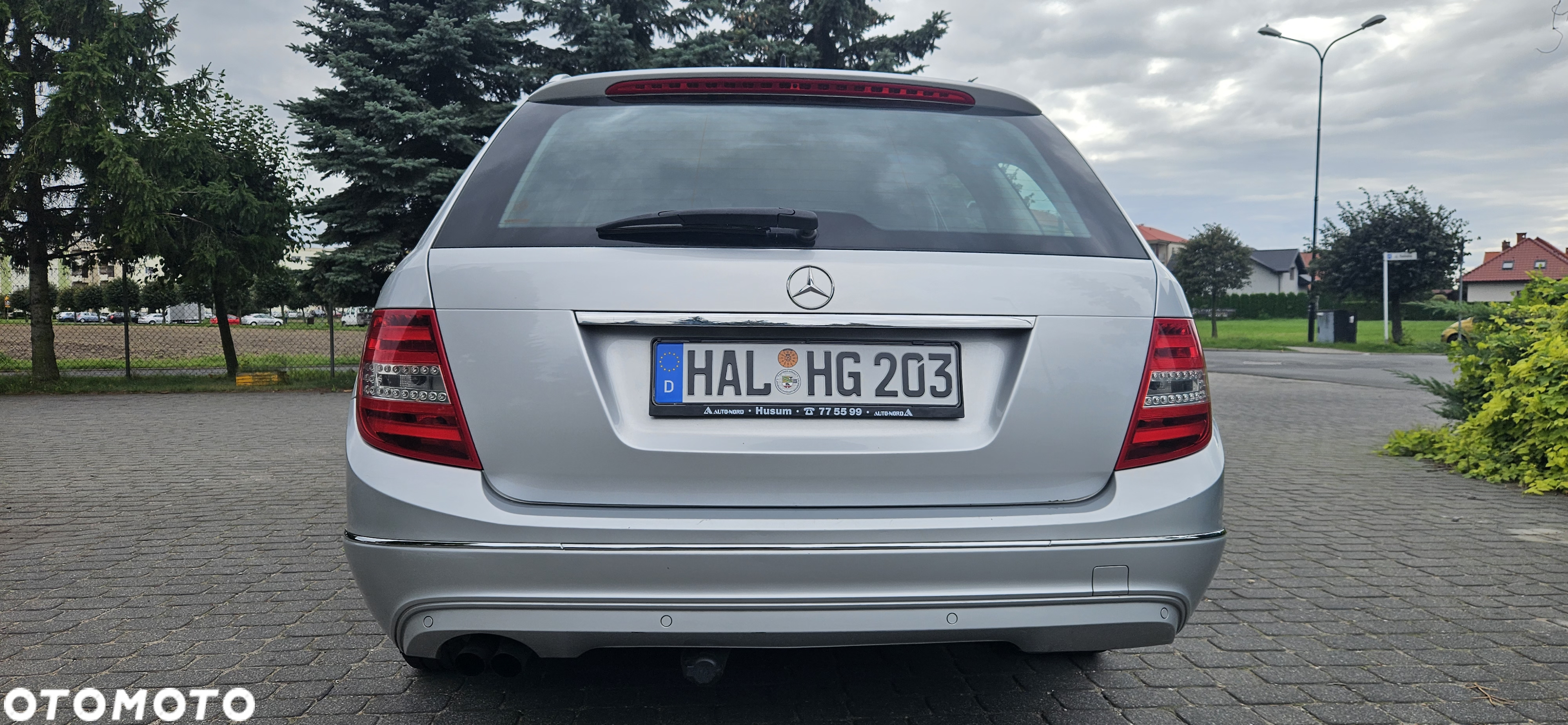 Mercedes-Benz Klasa C 180 T CGI Automatik BlueEFFICIENCY Avantgarde - 14