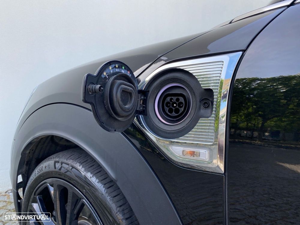 MINI Countryman Cooper SE ALL4 JCW Auto - 3