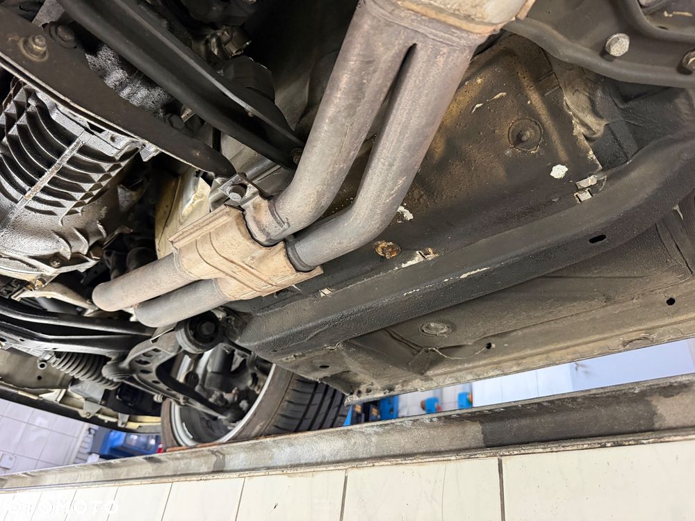 BMW Seria 3 320i - 34