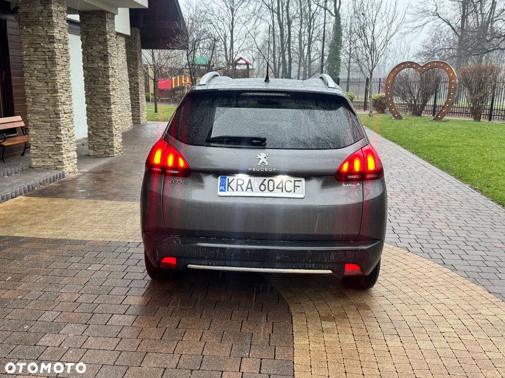 Peugeot 2008 1.6 BlueHDi Style - 11